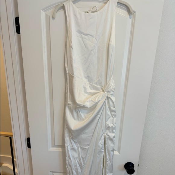 Abercrombie Spring 2024 Size Small - Picture 1 of 4